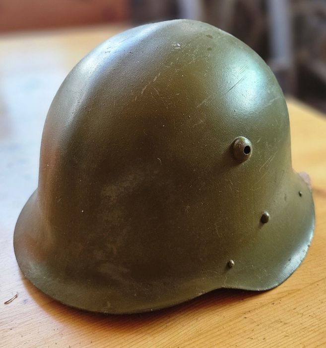 Военен колан, ремък и каска