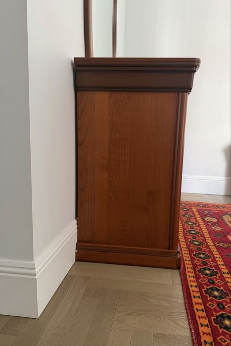 Продам деревянный итальянский комод