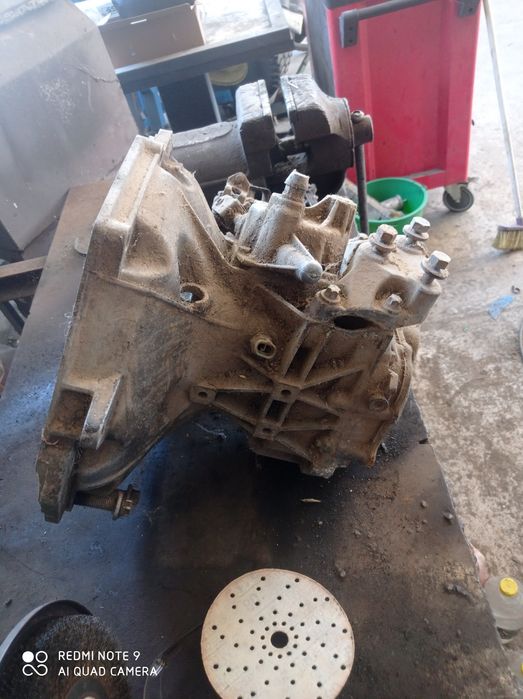 Cutie viteze Astra g x2.0dth Vectra b