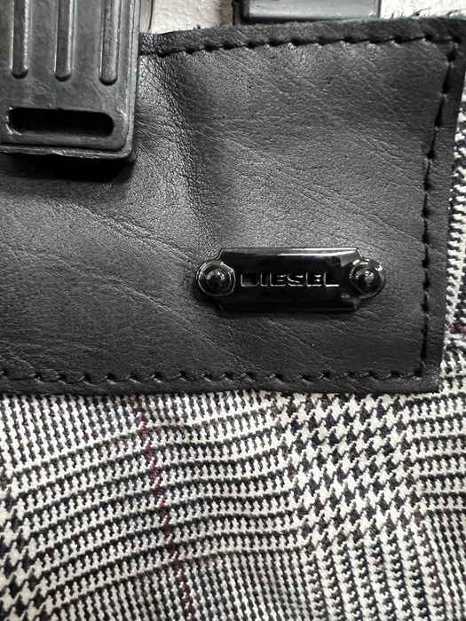 Pantaloni noi  pentru baieti, Diesel