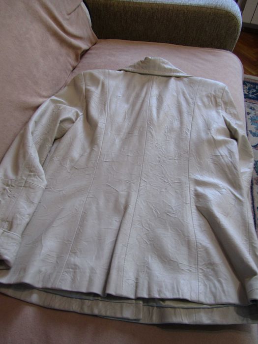 Sacou din piele pentru damă