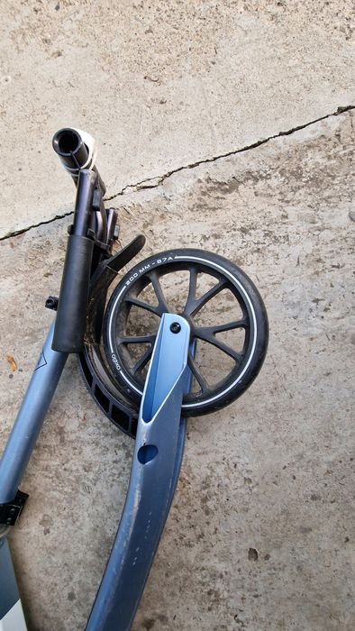 Trotineta copii din aluminiu