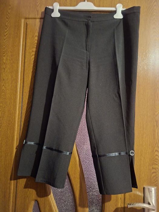 Vând Pantaloni Damă 3/4  Mărimea 48