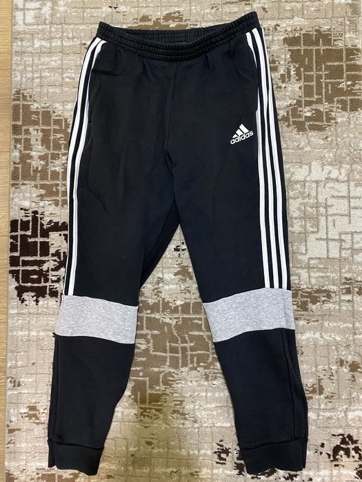 Pantaloni Adidas