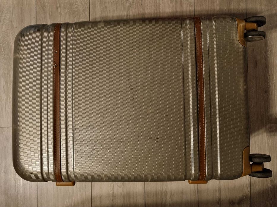 Куфар Estil среден размер