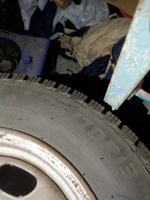 Колёса шипованные в сборе гольф 3