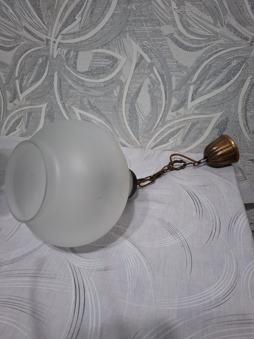 Продам светильник-люстру