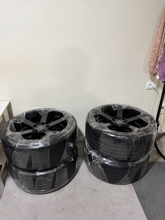 245/35/R20. Balon yaxwi sinmagan