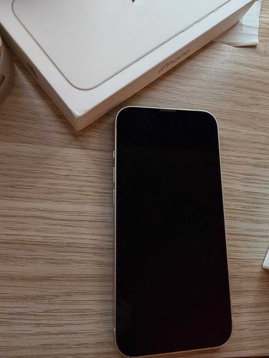 telefon iphone 13 white