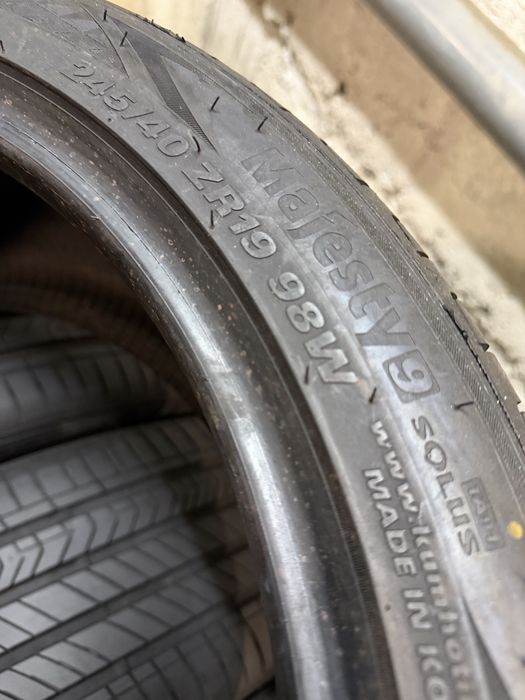 245/40/19 Kumho 4бр дот23