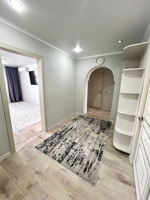 Продаётся 4 комн квартира