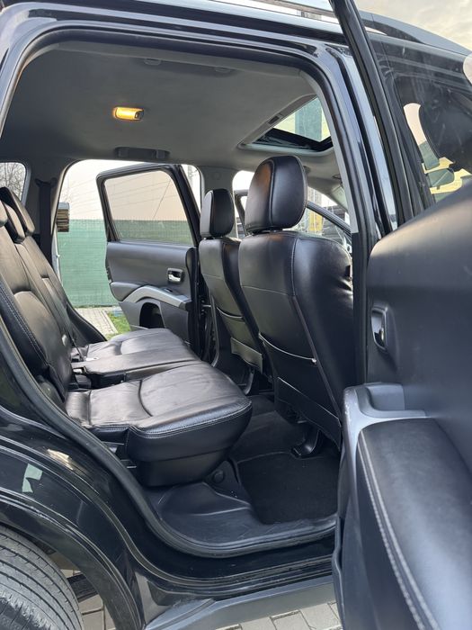 Mitsubishi Outlander 2.0 DID 4x4 -7 locuri- înmariculat