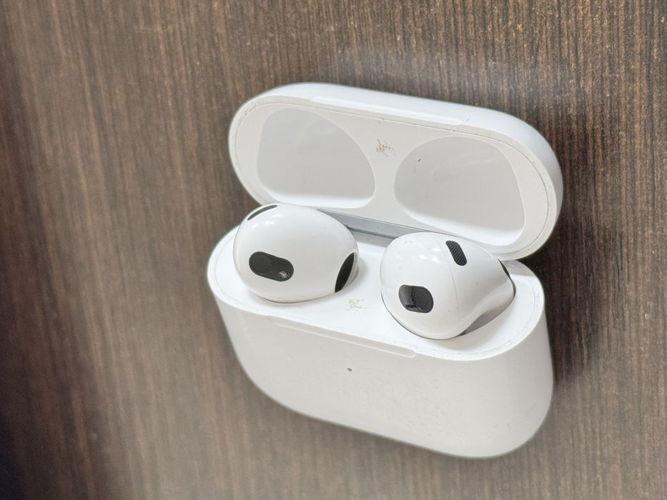 Продам AirPods 3 original