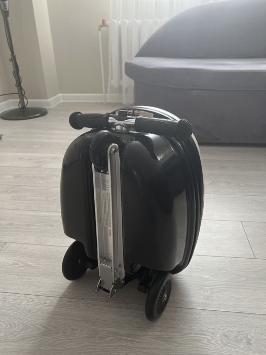 Чемодан -самокат