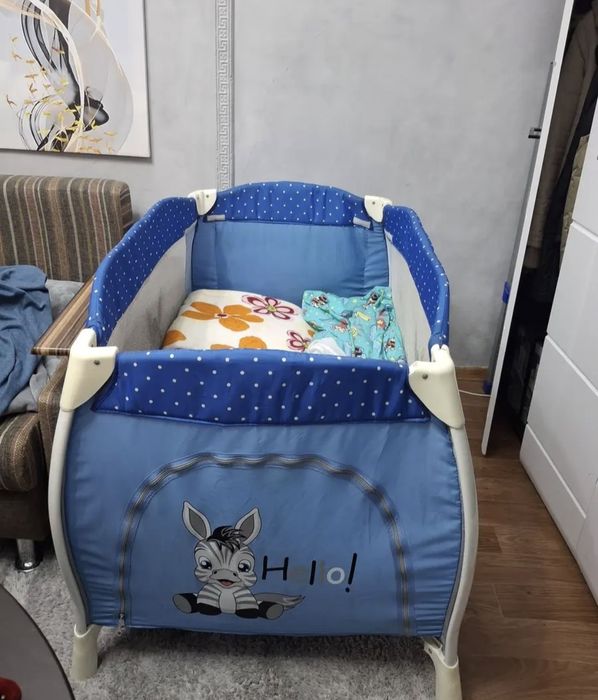 Манеж для сна и игр