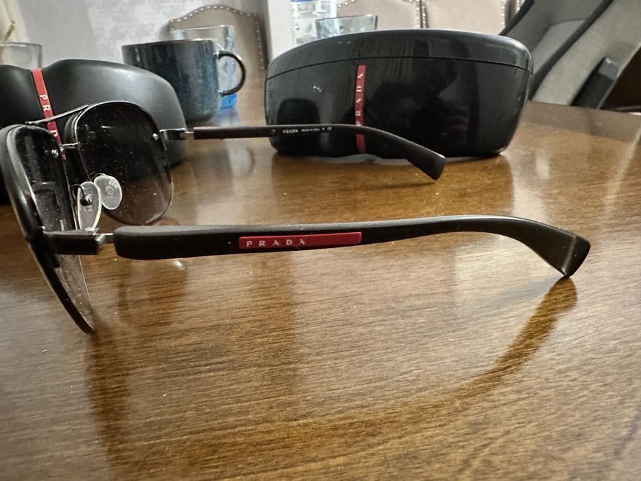 Очки солнцезащитные Prada оригинал