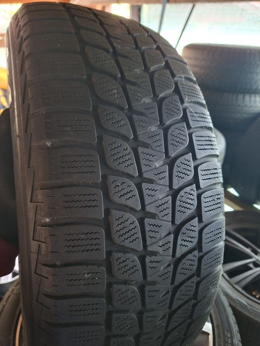 4 бр. 235 60 17 Bridgestone Blizzak LM25 4X4 Зимни гуми