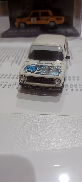 Метално моделче,