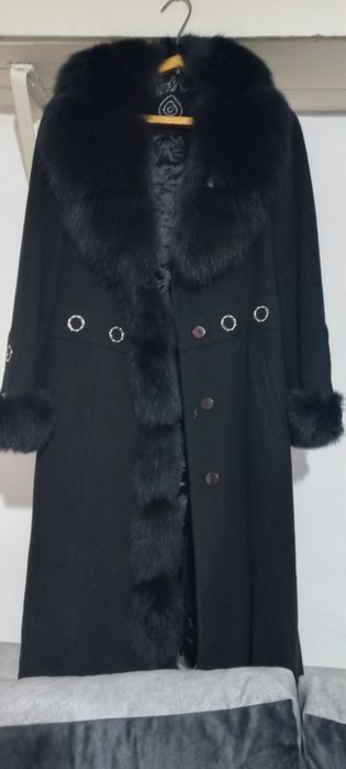 Продается пальто