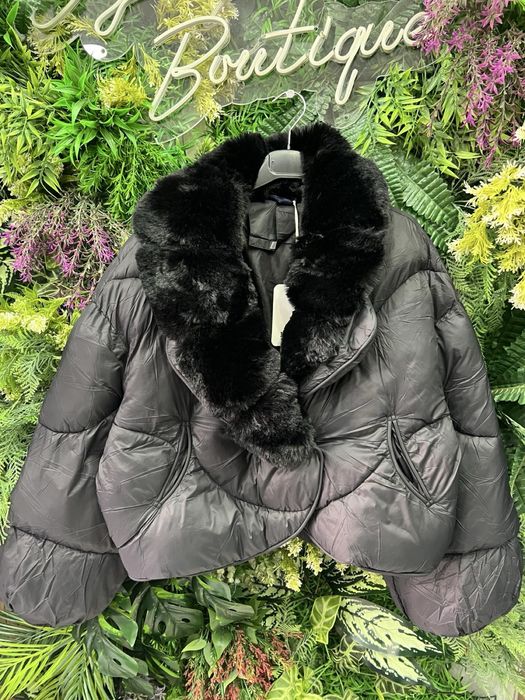 Продавам чисто нови якета