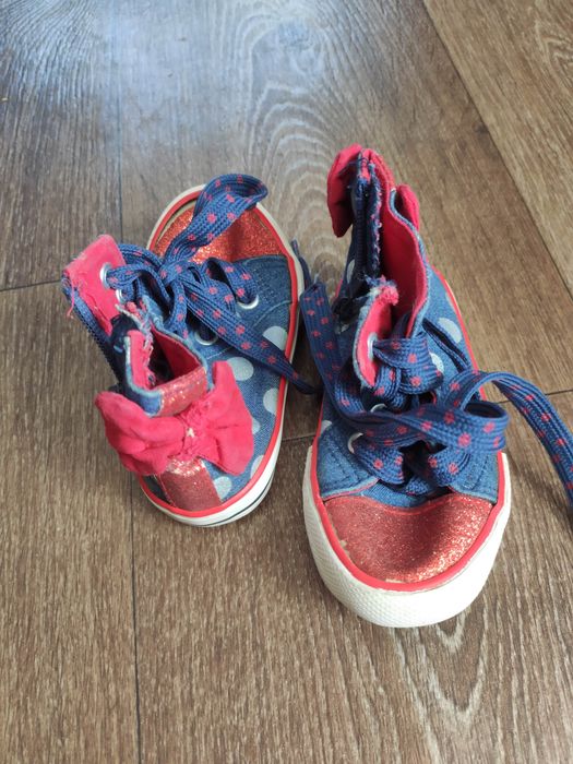 Ботинки на девочку