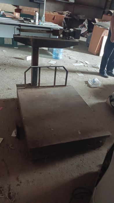 Весы 1000кг.  СССР.