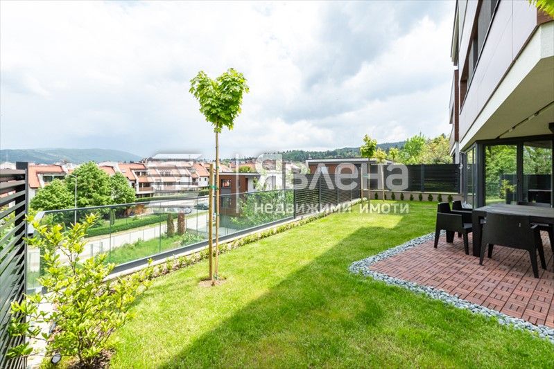 Продава се Къща в с. Панчарево, Област София-град - 335 кв.м за 1881 €/кв.м - Снимка #6