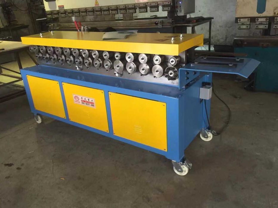 Станок для формования фланцев с общей пластиной TD-12,15