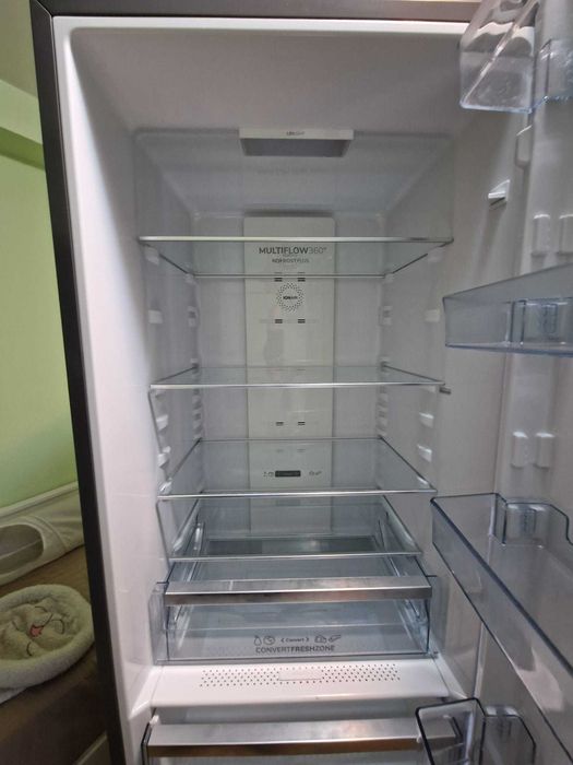 Combină frigorifică Gorenje Multiflow360, NoFrostPlus, 331 L