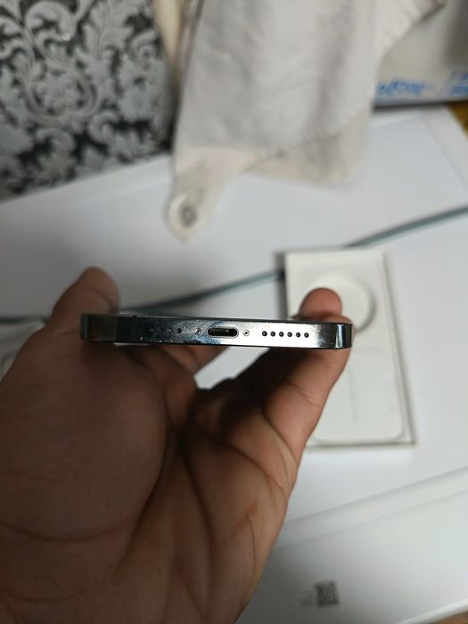 Продава се iPhone 12 Pro Max
Телефонът е в много добро състояние