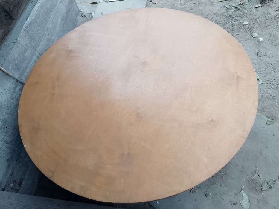 Продам Круглый стол