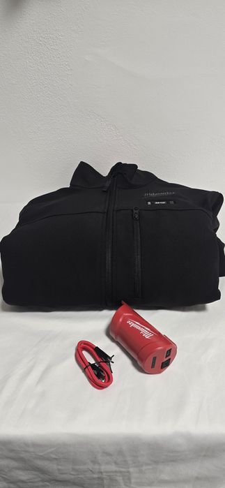 Geaca Milwaukee cu incalzire