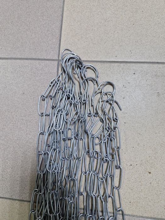 Продам плечики б/у .