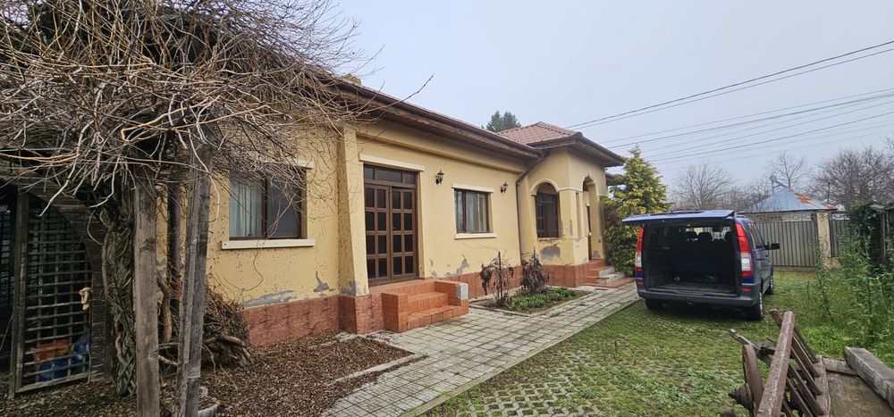 DOUA CASE + TEREN la 50km de Bucuresti