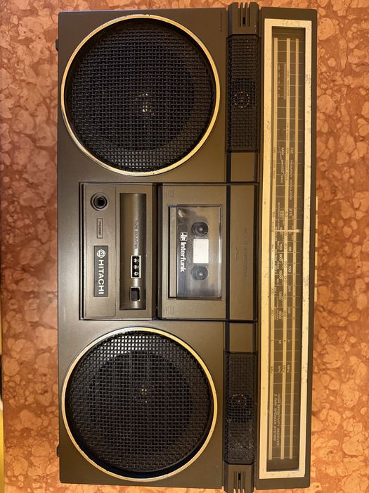 Radiocasetofon Hitachi TRK 7150E