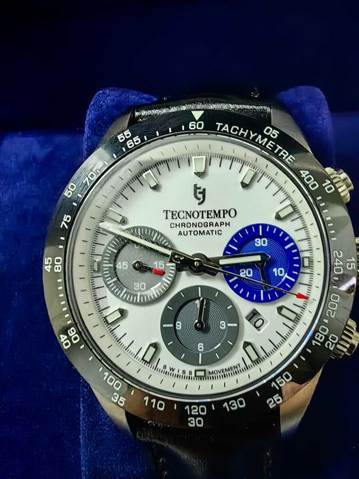 ceas automatic,barbatesc,mecanism elvetian,cu cronometru