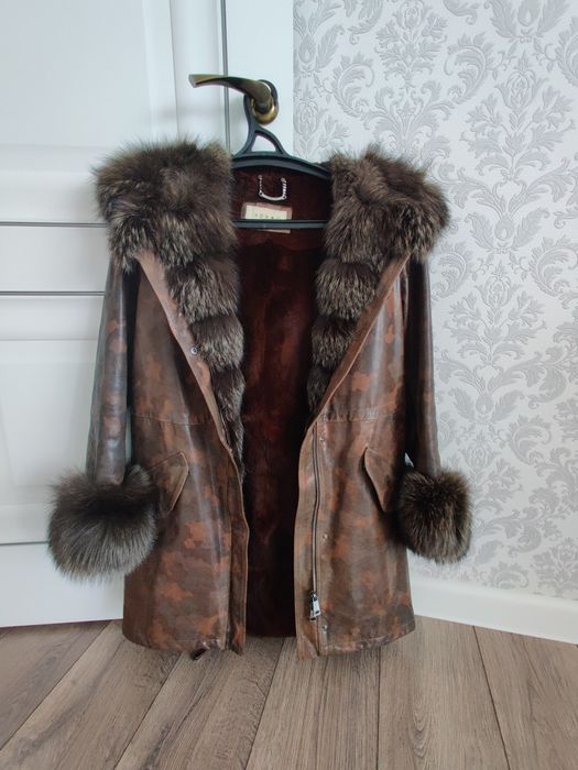 Продам кожаную дубленку