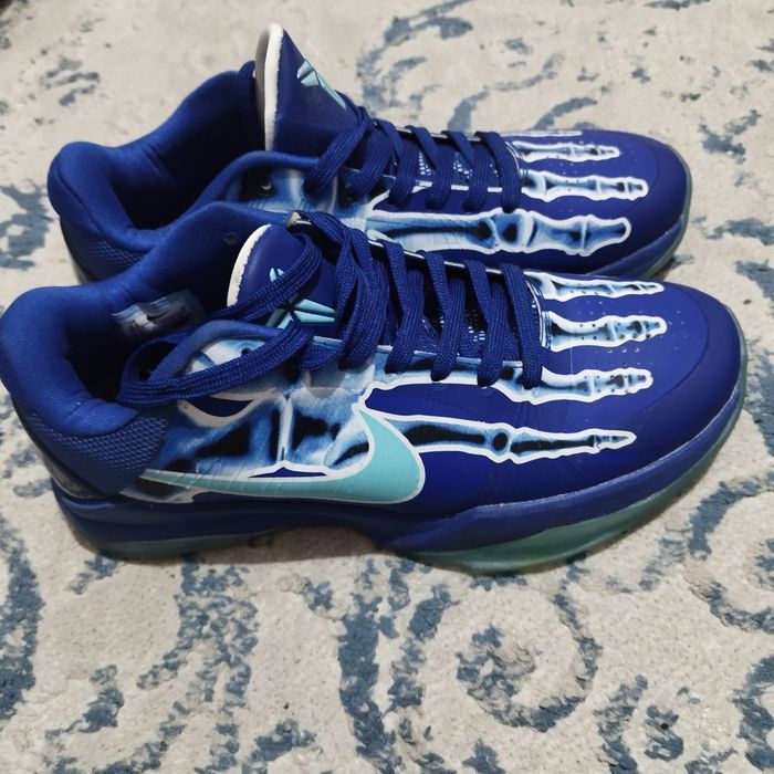 Баскетбольные кроссовки