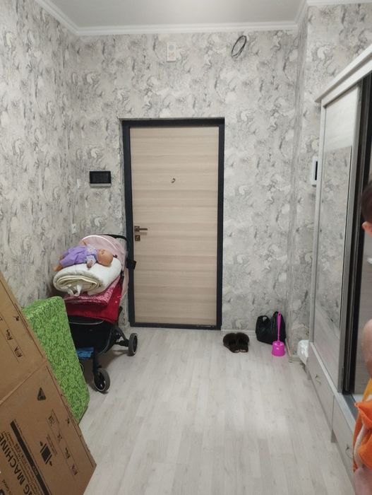 Корасу 6 да 2 хонали уй ижарага берилади