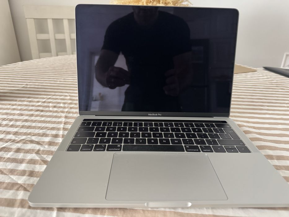 Vand MacBook Pro