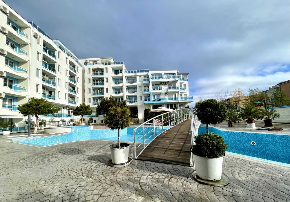 Продава се Тристаен апартамент в Несебър - 114 кв.м за 950 €/кв.м - Снимка #11