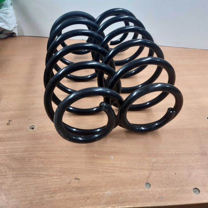 Задни пружини за Тойота Ярис до 2005 г. Kayaba