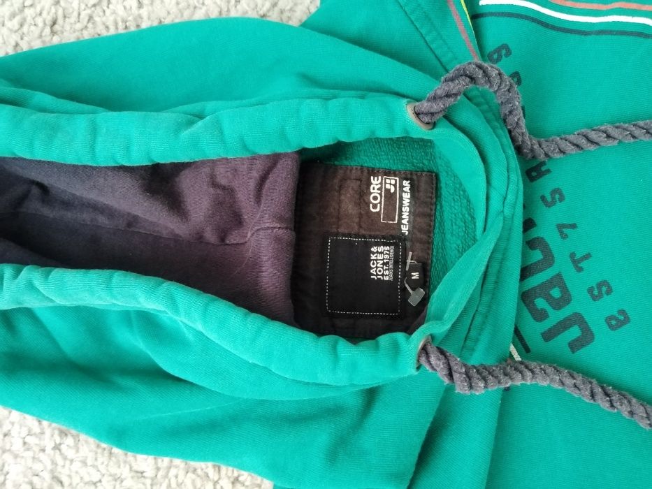 vand hanorac sport Jack&Jones, produs calitate,import.Mar.m.nou.