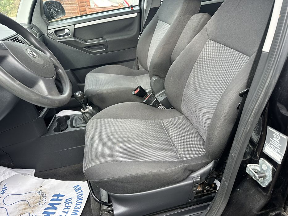 Опел Мерива 1.7 дизел 2004 Г само на части