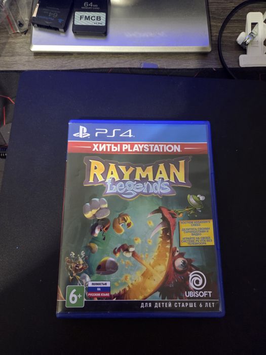 Playstation 4 slim