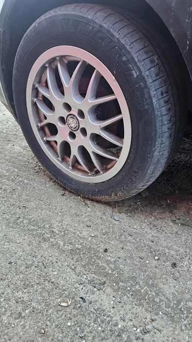 Jante golf 4 r16 5x100