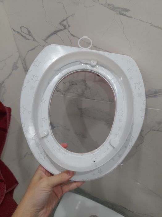 Продам стульчак детский