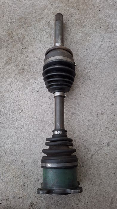 Передний правый привод Montero Sport