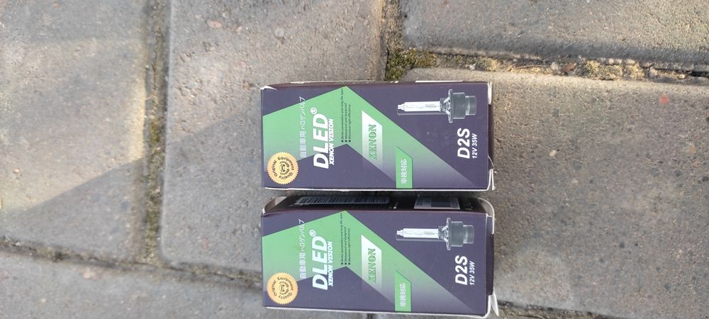 Лампы ксенон по две штуки