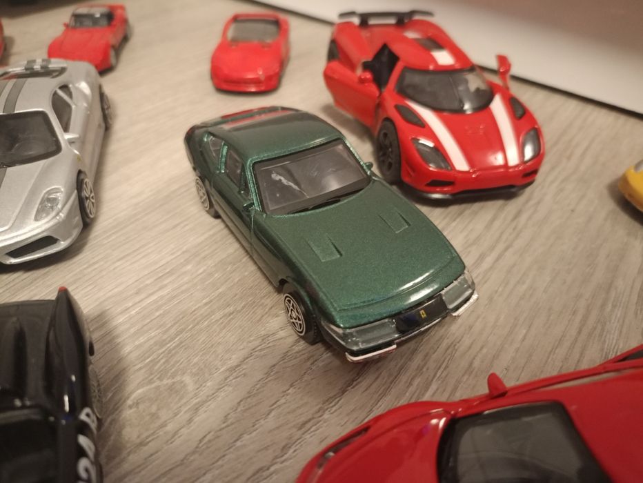 Колички феррари.